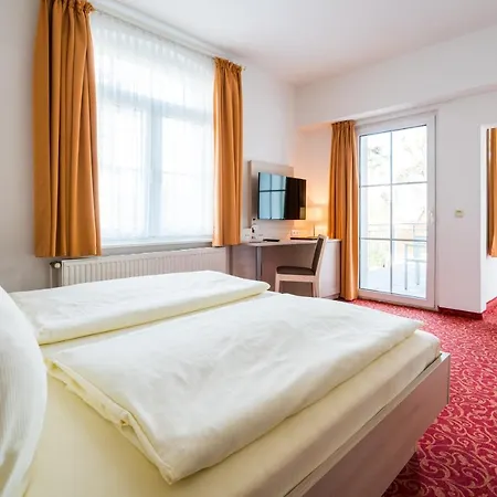 高尔施福克酒店 3* 蒂门多弗施特兰德