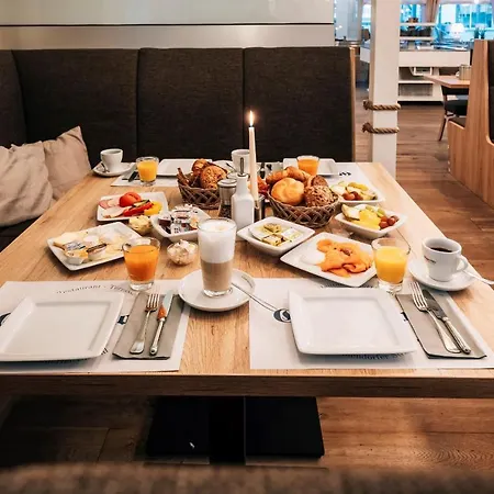 高尔施福克酒店