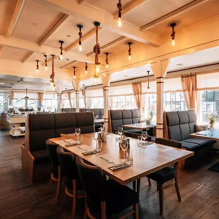 高尔施福克酒店 酒店 3*