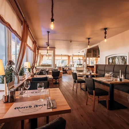 高尔施福克酒店 3*