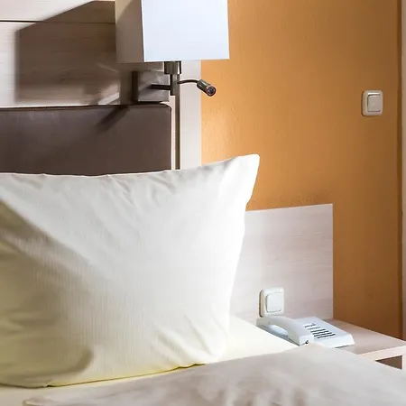 高尔施福克酒店 3*