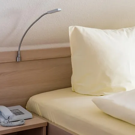 高尔施福克酒店 3*