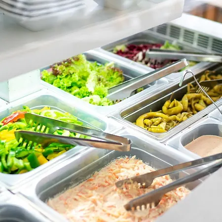 高尔施福克酒店 酒店