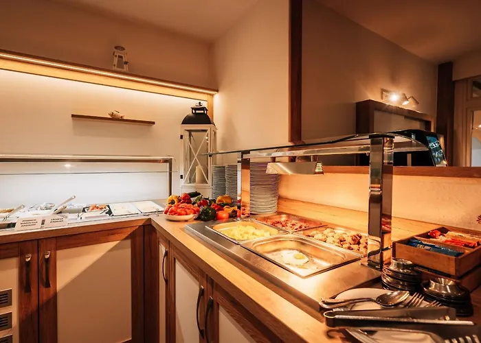 Gorch Fock Hotell 3*